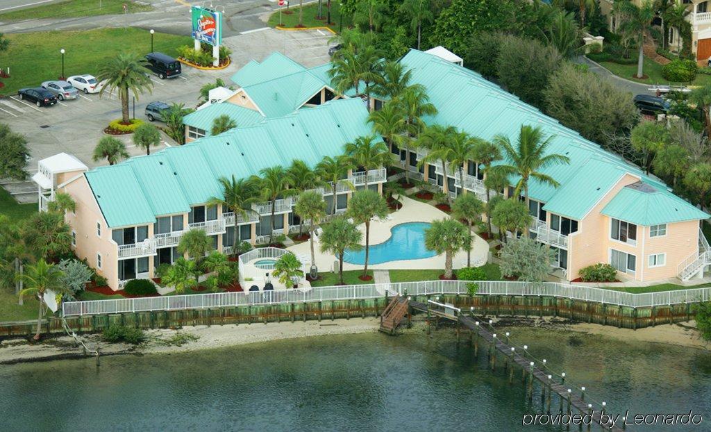 Jupiter Waterfront Inn Buitenkant foto